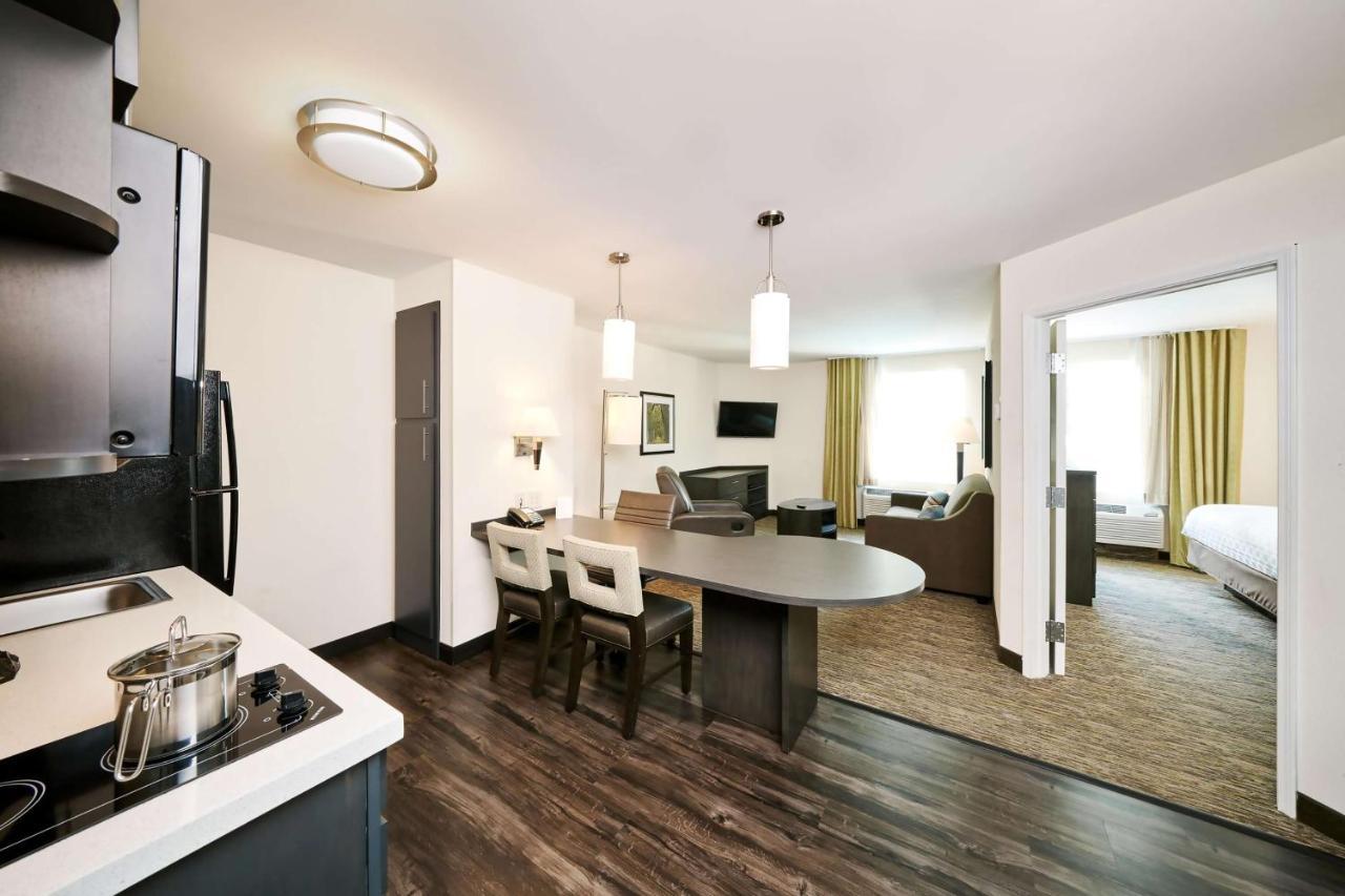 Candlewood Suites Detroit - Southfield Extérieur photo