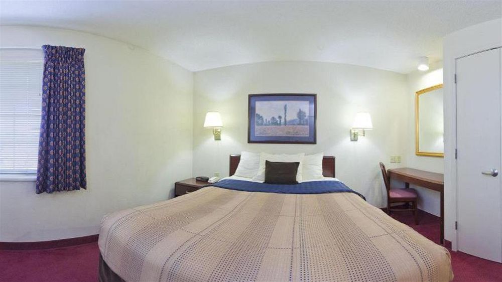 Candlewood Suites Detroit - Southfield Extérieur photo